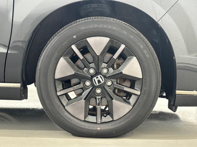 ステップワゴン スパーダ いまコレ+新品マット付HondaSENSINGナビ キーレスエントリー WAC 両側Pスライドドア リアカメラ ターボ車 フルセグテレビ パワーステアリング オートエアコン ウォークスルー Aクルーズ(22枚目)