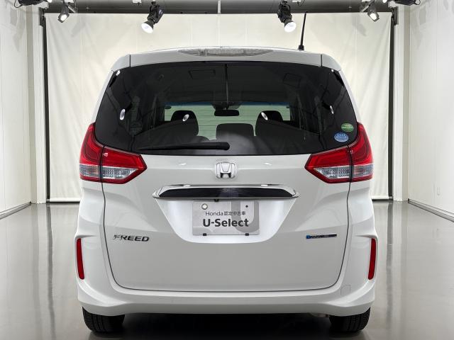 フリードハイブリッド ハイブリッド・Ｇホンダセンシング　いまコレ＋新品マット付ＭナビＲカメラＥＴＣＬＥＤ　軽減ブレーキ　キーフリーシステム　記録簿　ＤＶＤ再生可能　ＥＣＯＮ　後カメラ　Ａクルーズ　地デジフルセグＴＶ　ＬＥＤヘッドランプ　横滑防止　３列シート（12枚目）