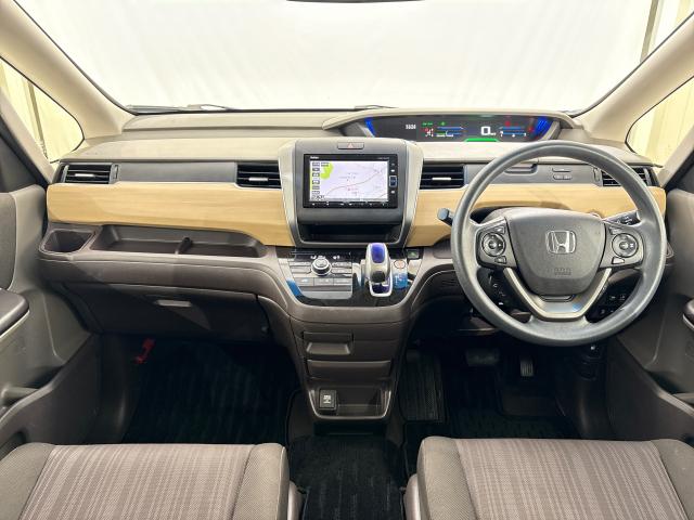 フリードハイブリッド ハイブリッド・Ｇホンダセンシング　いまコレ＋新品マット付ＭナビＲカメラＥＴＣＬＥＤ　軽減ブレーキ　キーフリーシステム　記録簿　ＤＶＤ再生可能　ＥＣＯＮ　後カメラ　Ａクルーズ　地デジフルセグＴＶ　ＬＥＤヘッドランプ　横滑防止　３列シート（17枚目）