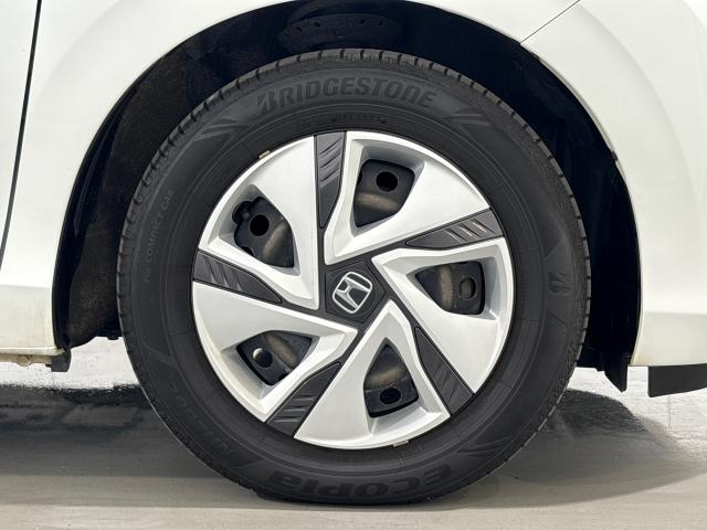 フリードハイブリッド ハイブリッド・Ｇホンダセンシング　いまコレ＋新品マット付ＭナビＲカメラＥＴＣＬＥＤ　軽減ブレーキ　キーフリーシステム　記録簿　ＤＶＤ再生可能　ＥＣＯＮ　後カメラ　Ａクルーズ　地デジフルセグＴＶ　ＬＥＤヘッドランプ　横滑防止　３列シート（22枚目）