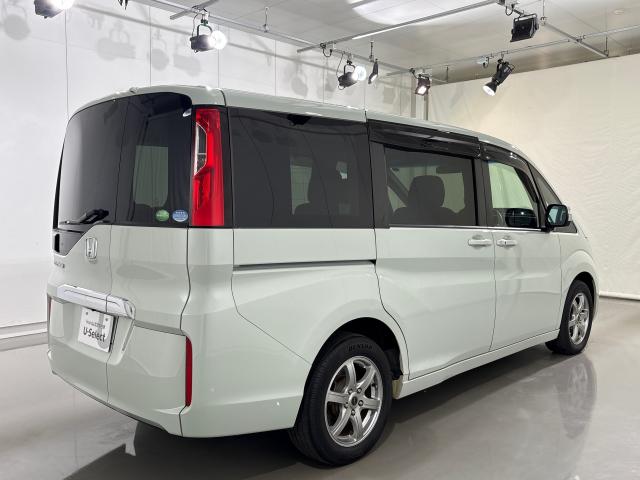 ステップワゴン Ｇ　いまコレ＋新品マット付ＨｏｎｄａＳＥＮＳＩＮＧ４ＷＤ　キーレス　サイドエアバック　スマートキー＆プッシュスタート　フルセグ　クルコン　ＤＶＤ再生　両側パワースライドドア　ターボ　オートエアコン　ＥＴＣ（10枚目）