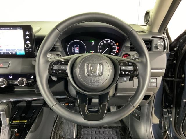 ヴェゼル e:HEVZ HondaSENSINGコネクトナビRカメラドラレコ 衝突回避支援ブレーキ機能 パノラミックビューモニター スマキ Pトランク フルオートエアコン Dレコ エアバッグ 両席エアバック パワーウィンドウ(20枚目)