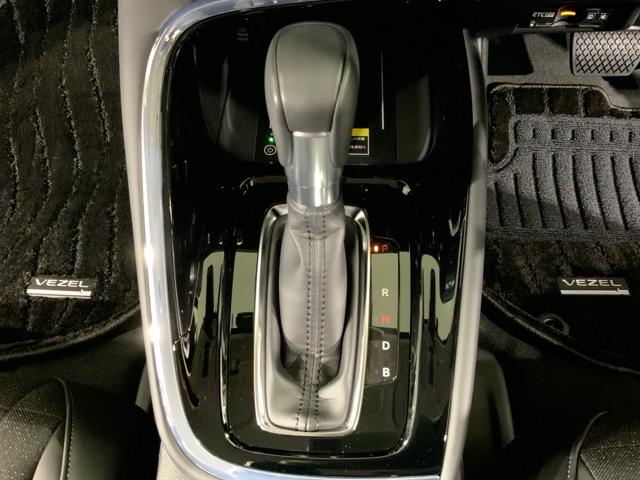 ヴェゼル e:HEVZ HondaSENSINGコネクトナビRカメラドラレコ 衝突回避支援ブレーキ機能 パノラミックビューモニター スマキ Pトランク フルオートエアコン Dレコ エアバッグ 両席エアバック パワーウィンドウ(22枚目)