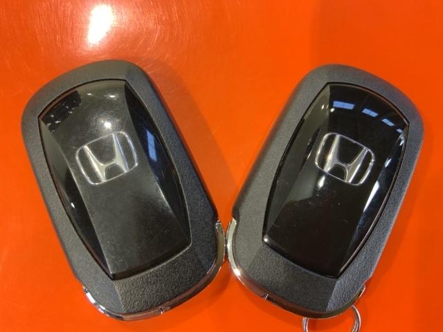 ヴェゼル e:HEVZ HondaSENSINGコネクトナビRカメラドラレコ 衝突回避支援ブレーキ機能 パノラミックビューモニター スマキ Pトランク フルオートエアコン Dレコ エアバッグ 両席エアバック パワーウィンドウ(41枚目)