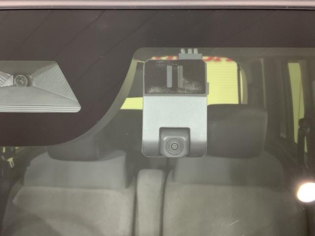 Ｎ－ＢＯＸカスタム ベースグレード　当社レンタカーアップＨｏｎｄａＳＥＮＳＩＮＧドラレコ　Ｗ電動ドア　ＵＳＢ接続　ＣＭＢＳ　Ｄレコ　オートエアコン　スマートキ　ＬＥＤ　盗難防止装置　クルコン　ＥＴＣ　バックカメラ　フルセグＴＶ　ＥＳＣ（4枚目）