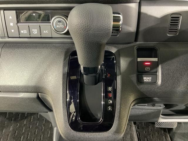 Ｎ－ＢＯＸカスタム ベースグレード　当社レンタカーアップＨｏｎｄａＳＥＮＳＩＮＧドラレコ　Ｗ電動ドア　ＵＳＢ接続　ＣＭＢＳ　Ｄレコ　オートエアコン　スマートキ　ＬＥＤ　盗難防止装置　クルコン　ＥＴＣ　バックカメラ　フルセグＴＶ　ＥＳＣ（24枚目）