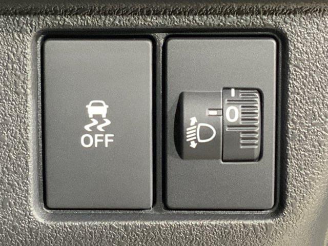 Ｎ－ＢＯＸカスタム ベースグレード　当社レンタカーアップＨｏｎｄａＳＥＮＳＩＮＧドラレコ　Ｗ電動ドア　ＵＳＢ接続　ＣＭＢＳ　Ｄレコ　オートエアコン　スマートキ　ＬＥＤ　盗難防止装置　クルコン　ＥＴＣ　バックカメラ　フルセグＴＶ　ＥＳＣ（35枚目）