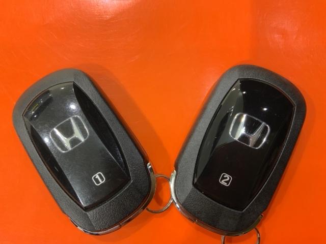 N-BOXカスタム ターボコーディネートスタイル 当社デモカーアップHondaSENSINGドラレコ 両側電動ドア 禁煙車 Rカメラ クルコン スマートキ- パワーステアリング ETC VSA セキュリティ エアコン LEDライト パワーウィンドウ(9枚目)