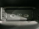 後席でもUSBで電子機器の充電もできます。
