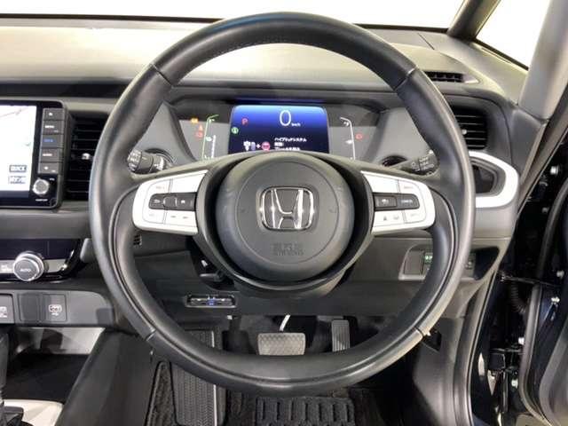 e:HEVホーム 弊社デモカー Hセンシング 前後ドラレコ CD クルコン スマートキー アイドリングストップ 衝突被害軽減ブレーキ LEDヘッドライト Rカメラ オートエアコン キーレス 地デジ CD ETC(15枚目)