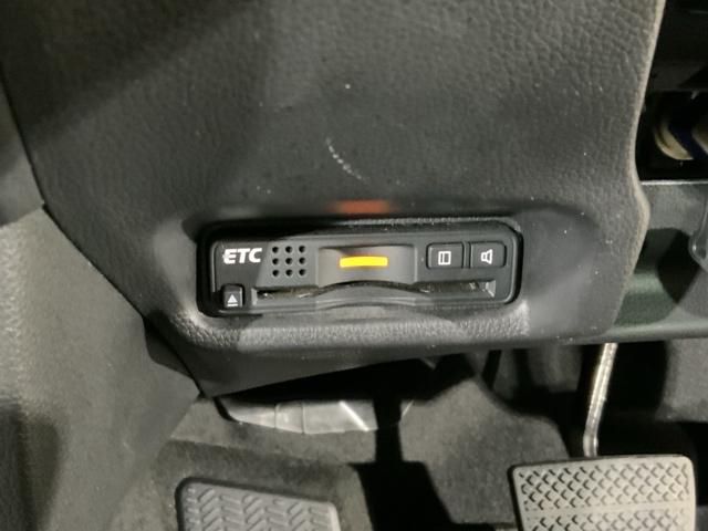 フィット １３Ｇ・Ｌパッケージ　ＨｏｎｄａインターナビＲカメラＥＴＣＬＥＤライトドラレコ　パワーウィンド　Ａストップ　ＵＳＢ　スマ－トキ－　フルセグ　ＬＥＤヘッドライト　ＶＳＡ　キーフリーシステム　ＷエアＢ　ＤＶＤ再生可　ナビＴＶ（29枚目）