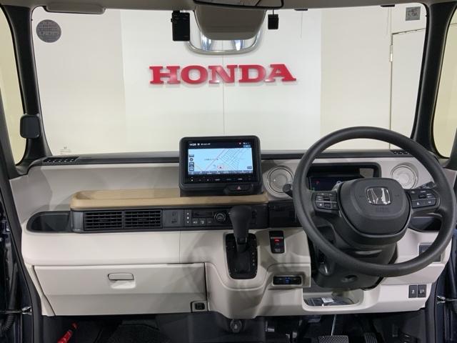 Ｎ－ＢＯＸ スロープ　ＨｏｎｄａＳＥＮＳＩＮＧＭナビＲカメラＥＴＣＬＥＤ　クルーズコントロール　福祉車両　フルセグＴＶ　スマートキー　ＬＥＤヘッドライト　バックカメラ　アイドリングストップ　衝突被害軽減システム（17枚目）