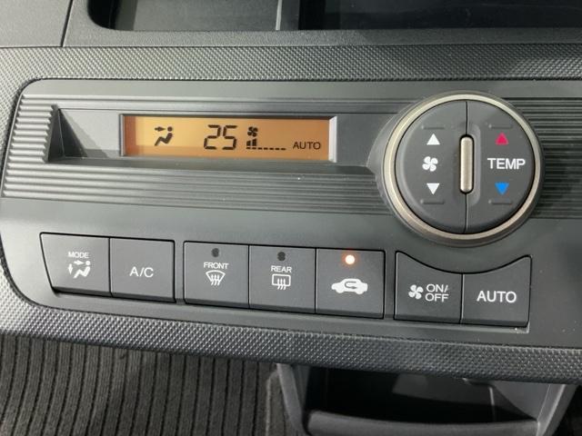 フリードスパイクハイブリッド ジャストセレクション　ＭナビＲカメラ左側電動ドアスマートキーＨＩＤ　キーレス　Ｂカメ　ＤＶＤ　パワーステアリング　１セグＴＶ　盗難防止　スマートキーシステム　パワーウィンドウ　ＡＵＴＯエアコン　Ｗエアバッグ　ナビＴＶ（31枚目）