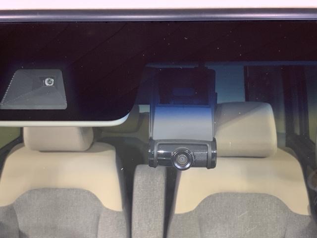 Ｎ－ＢＯＸ Ｇ・Ｌホンダセンシング　ＭナビＲカメラＥＴＣ前ドラレコスマートキー　ＵＳＢポート　Ｓヒーター　キーフリー　横滑り防止機能　ＬＥＤランプ　定期点検記録簿　クルコン　オートエアコン　ＤＶＤ　Ｗエアバック　フルタイム４ＷＤ　ＰＳ（32枚目）