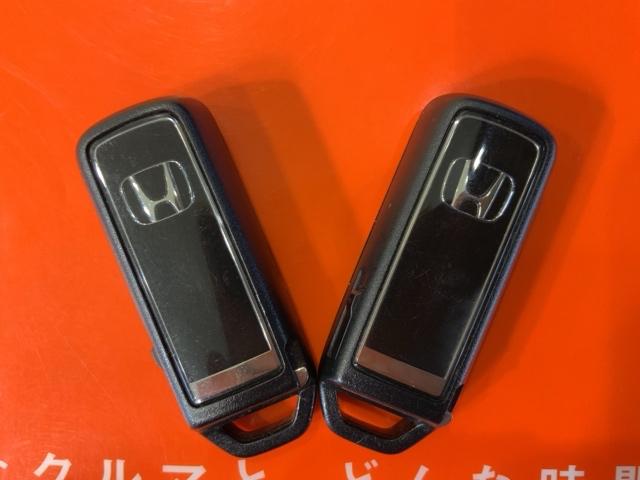 Ｎ－ＢＯＸカスタム Ｇ・Ｌターボホンダセンシング　ＭナビＲカメラＥＴＣ両側電動ドアスマートキー　フルセ　両側ＰＷスライドドア　Ｂモニタ　Ｉストップ　セキュリティー　点検記録簿　ＵＳＢ接続　クルーズコントロール　ナビＴＶ　キーレスエントリー　ＶＳＡ（42枚目）