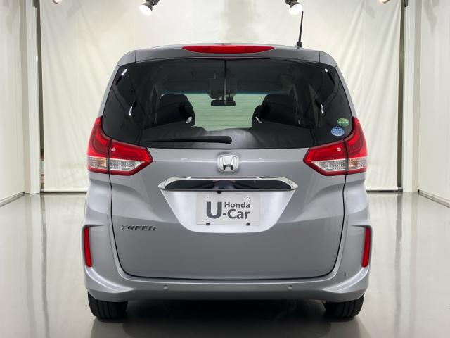 フリード Ｂ・ホンダセンシング　いまコレ＋新品マット付ＭナビＲカメラＥＴＣ　リアカメラ　衝突被害軽減ブレーキ　アイドリングストップ　スマートキー　オートエアコン　クルーズコントロール　ドライブレコーダー　横滑り防止装置　３列シート（13枚目）