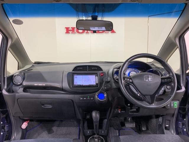フィットシャトルハイブリッド ハイブリッド・スマートセレクションクールエディション　シートヒータ　Ｉストップ　Ｂカメラ　盗難防止装置　ＨＤＤナビ　スマキ－　ＥＴＣ　クルコン　ワンセグＴＶ　ナビＴＶ　キーレスエントリー　ＡＢＳ（12枚目）