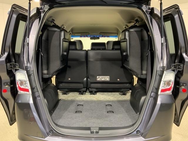 フリード Ｇジャストセレクション＋　横滑り防止機能　Ｂカメラ　ＥＴＣ　１セグＴＶ　ＡＵＴＯエアコン　スマートキー　盗難防止装置　ＤＶＤ　パワーウインドウ　エアバック　Ｗエアバック　ナビ・ＴＶ　ＡＢＳ　キーレス（20枚目）