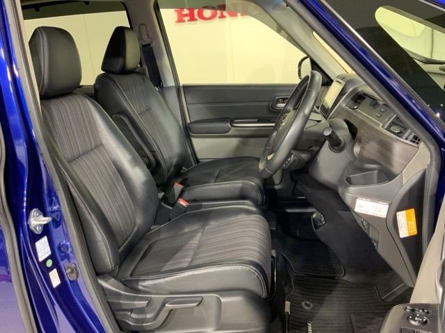 フリードハイブリッド ハイブリッド・Gホンダセンシング 軽減ブレーキ キーフリーシステム DVD再生可能 サイドカーテンエアバック ECON 後カメラ Aクルーズ 地デジフルセグTV LEDヘッドランプ 横滑防止 USB(16枚目)