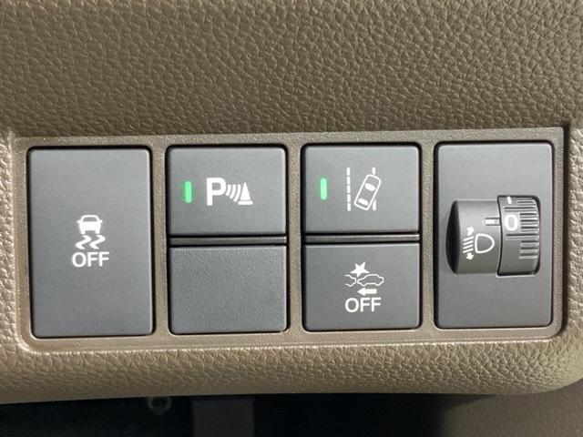 Ｎ－ＷＧＮ Ｌ　Ｐセンサー　誤発進抑制　シートヒータ　記録簿　バックカメラ　盗難防止システム　ＡＢＳ　スマートキー　ＬＥＤヘッドライト　サイドカーテンエアバック　クルコン　ＥＴＣ　オートエアコン　パワステ　ＵＳＢ（30枚目）