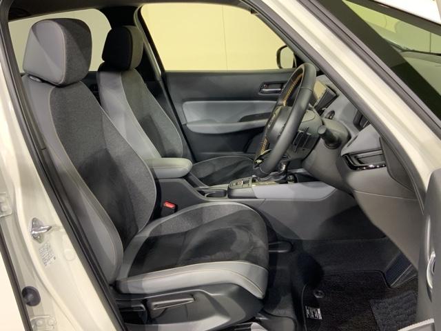 フィット e:HEVRS エアバッグ ナビ&TV パワーウィンドウ 助手席エアバッグ Dレコ フルセグテレビ LEDヘッドランプ セキュリティアラーム フルオートエアコン ETC装備 スマートキ DVD再生(16枚目)