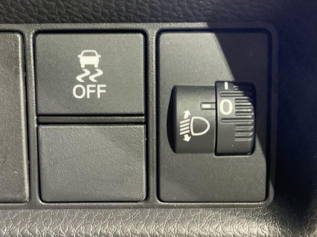 フィット e:HEVRS エアバッグ ナビ&TV パワーウィンドウ 助手席エアバッグ Dレコ フルセグテレビ LEDヘッドランプ セキュリティアラーム フルオートエアコン ETC装備 スマートキ DVD再生(32枚目)