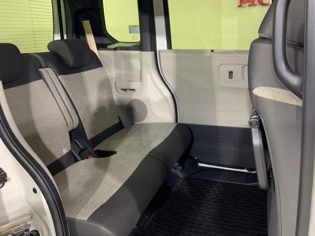 N-BOX ベースグレード 衝突軽減システム スマートキ- カーテンエアバック イモビライザー ECOモード 横滑り防止 オートクルーズ LEDヘッドライト キーフリー 地デジ パワーステアリング オートエアコン(17枚目)