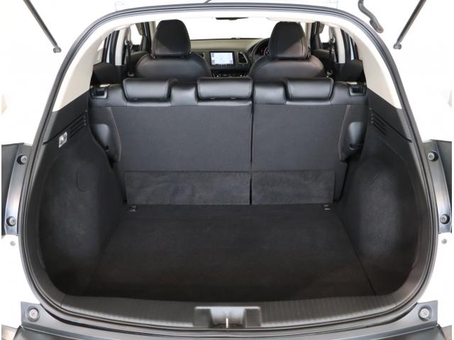 ヴェゼル Ｘ・ホンダセンシング　ＭナビＲカメラＥＴＣＬＥＤライトスマートキー　シートヒーター　Ｗエアバッグ　盗難防止　アクティブクルーズコントロール　オートエアコン　ＬＥＤランプ　衝突軽減ブレ－キ　パワステ　カーテンエアバック（29枚目）