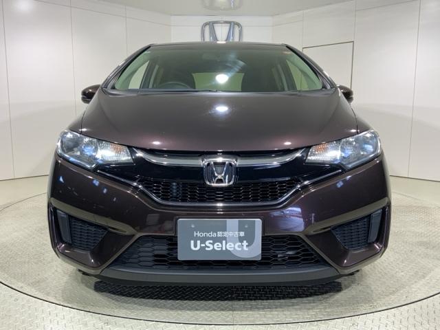 フィット １３Ｇ・Ｆパッケージコンフォートエディション　リヤビューカメラ　ＤＶＤ再生　シ－トヒ－タ－　ＶＳＡ　地デジフルセグ　ＡＵＴＯエアコン　キーレスエントリー　ＡＢＳ　エアバッグ　パワーウインドウ　記録簿（2枚目）