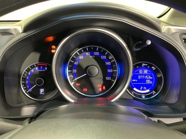 フィット １３Ｇ・Ｆパッケージコンフォートエディション　リヤビューカメラ　ＤＶＤ再生　シ－トヒ－タ－　ＶＳＡ　地デジフルセグ　ＡＵＴＯエアコン　キーレスエントリー　ＡＢＳ　エアバッグ　パワーウインドウ　記録簿（14枚目）