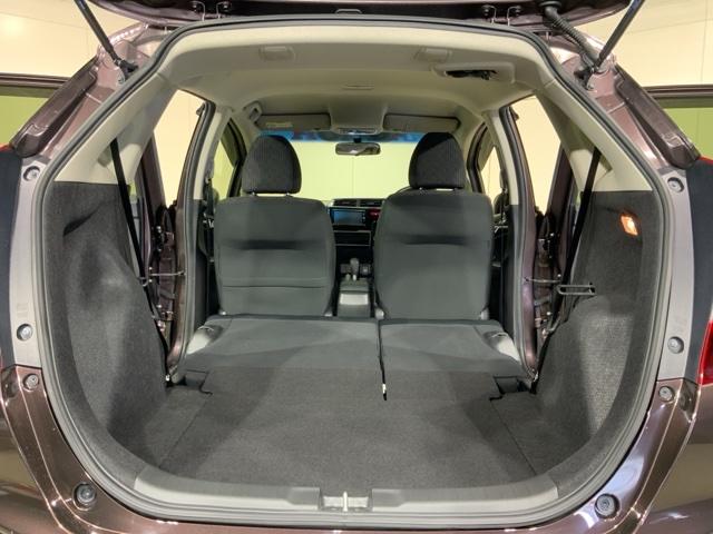 フィット １３Ｇ・Ｆパッケージコンフォートエディション　リヤビューカメラ　ＤＶＤ再生　シ－トヒ－タ－　ＶＳＡ　地デジフルセグ　ＡＵＴＯエアコン　キーレスエントリー　ＡＢＳ　エアバッグ　パワーウインドウ　記録簿（20枚目）