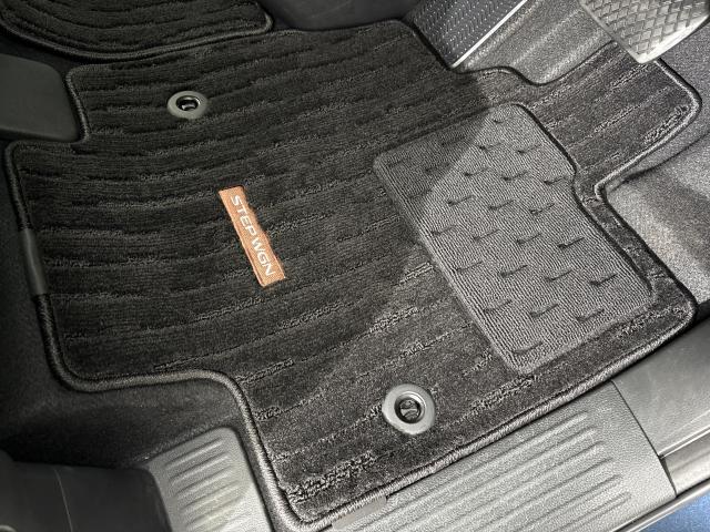 ステップワゴン ｅ：ＨＥＶスパーダ　フルオートエアコン　ＥＳＣ　シートヒータ　キーフリー　ＬＥＤヘッドランプ　イモビ　ＡＢＳ　リアカメラ　スマートキ　ＵＳＢポート　クルーズコントロール　サイドカーテンエアバック（17枚目）