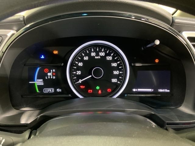 シャトル ハイブリッドホンダセンシング　フルセグテレビ　ＬＥＤ　スマートキープッシュスタート　リヤカメラ　Ｄレコ　デュアルエアバッグ　横滑り防止　パワステ　ＥＴＣ付き　盗難防止　パワーウインドウ　ＤＶＤ（14枚目）