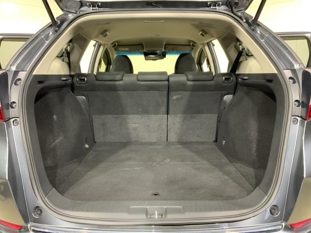 シャトル ハイブリッドホンダセンシング　フルセグテレビ　ＬＥＤ　スマートキープッシュスタート　リヤカメラ　Ｄレコ　デュアルエアバッグ　横滑り防止　パワステ　ＥＴＣ付き　盗難防止　パワーウインドウ　ＤＶＤ（19枚目）