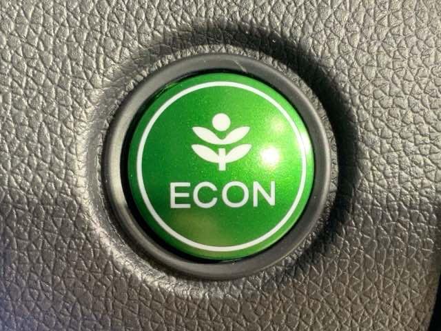 シャトル ハイブリッドホンダセンシング　フルセグテレビ　ＬＥＤ　スマートキープッシュスタート　リヤカメラ　Ｄレコ　デュアルエアバッグ　横滑り防止　パワステ　ＥＴＣ付き　盗難防止　パワーウインドウ　ＤＶＤ（30枚目）