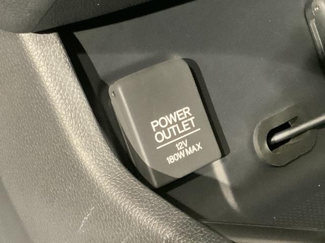 シャトル ハイブリッドホンダセンシング　フルセグテレビ　ＬＥＤ　スマートキープッシュスタート　リヤカメラ　Ｄレコ　デュアルエアバッグ　横滑り防止　パワステ　ＥＴＣ付き　盗難防止　パワーウインドウ　ＤＶＤ（38枚目）