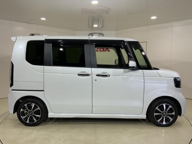 Ｎ－ＢＯＸカスタム コーディネートスタイル　オートクルーズ　フルセグ対応　Ｗ電動ドア　シートヒータ　ＬＥＤ　ＥＳＣ　リアカメラ　ＥＴＣ　整備記録簿　ＤＶＤ　アイドリングストップ　エアコン　ドラレコ　サイドエアバック（8枚目）