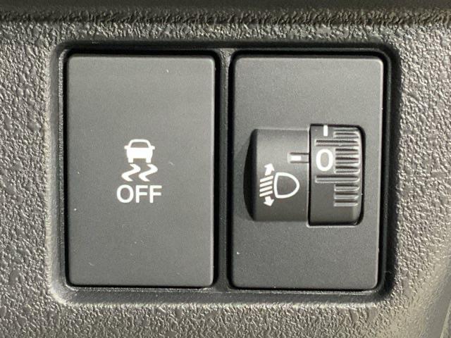 Ｎ－ＢＯＸカスタム コーディネートスタイル　オートクルーズ　フルセグ対応　Ｗ電動ドア　シートヒータ　ＬＥＤ　ＥＳＣ　リアカメラ　ＥＴＣ　整備記録簿　ＤＶＤ　アイドリングストップ　エアコン　ドラレコ　サイドエアバック（33枚目）