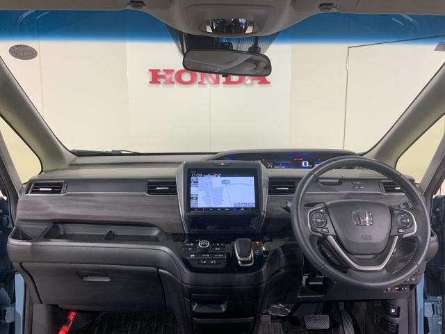 フリードハイブリッド ハイブリッド・Ｇホンダセンシング　軽減ブレーキ　キーフリーシステム　記録簿　ＤＶＤ再生可能　サイドカーテンエアバック　ＥＣＯＮ　後カメラ　Ａクルーズ　地デジフルセグＴＶ　ＬＥＤヘッドランプ　シートＨ（12枚目）