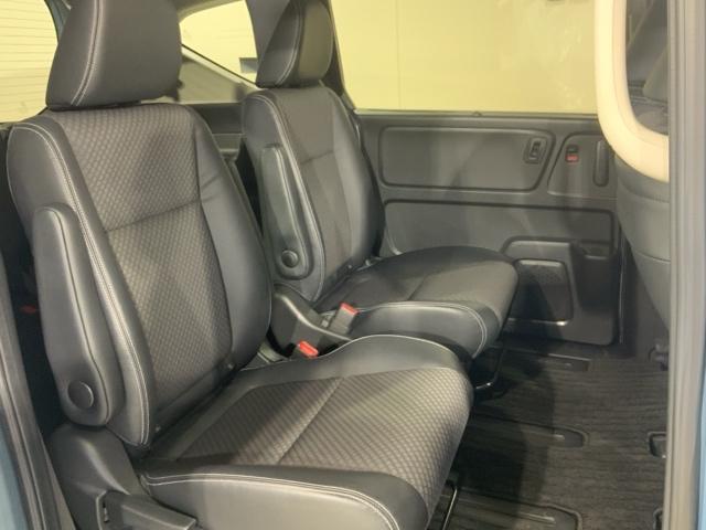 フリードハイブリッド ハイブリッド・Ｇホンダセンシング　軽減ブレーキ　キーフリーシステム　記録簿　ＤＶＤ再生可能　サイドカーテンエアバック　ＥＣＯＮ　後カメラ　Ａクルーズ　地デジフルセグＴＶ　ＬＥＤヘッドランプ　シートＨ（17枚目）