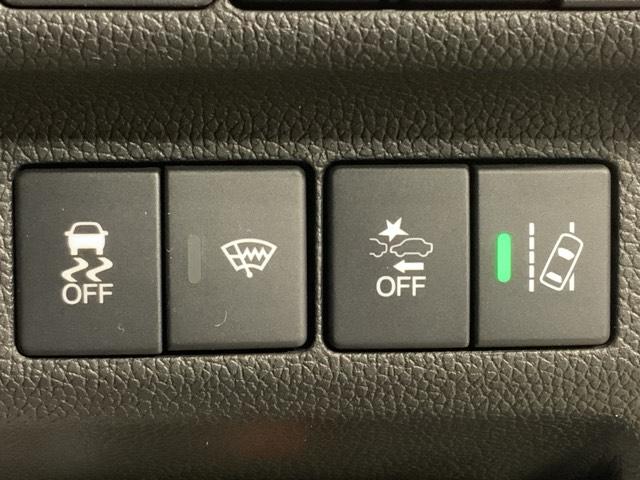 フリードハイブリッド ハイブリッド・Ｇホンダセンシング　軽減ブレーキ　キーフリーシステム　記録簿　ＤＶＤ再生可能　サイドカーテンエアバック　ＥＣＯＮ　後カメラ　Ａクルーズ　地デジフルセグＴＶ　ＬＥＤヘッドランプ　シートＨ（33枚目）