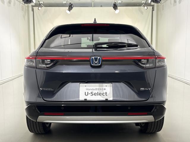 ヴェゼル e:HEVZ 衝突回避支援ブレーキ機能 スマキ Pトランク フルオートエアコン Dレコ エアバッグ 両席エアバック Rカメ 記録簿付 パワーウィンドウ LEDランプ クルーズC ナビ&TV USB(5枚目)