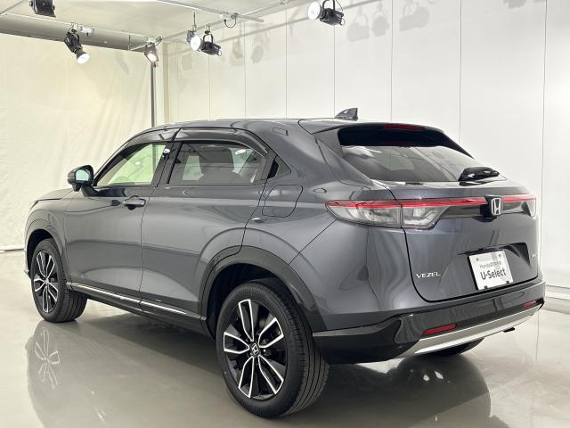 ヴェゼル e:HEVZ 衝突回避支援ブレーキ機能 スマキ Pトランク フルオートエアコン Dレコ エアバッグ 両席エアバック Rカメ 記録簿付 パワーウィンドウ LEDランプ クルーズC ナビ&TV USB(6枚目)