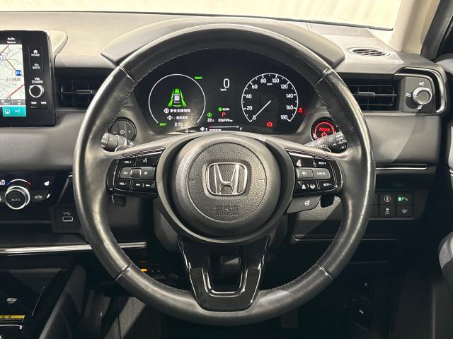 ヴェゼル e:HEVZ 衝突回避支援ブレーキ機能 スマキ Pトランク フルオートエアコン Dレコ エアバッグ 両席エアバック Rカメ 記録簿付 パワーウィンドウ LEDランプ クルーズC ナビ&TV USB(8枚目)