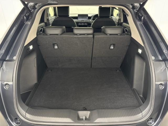 ヴェゼル e:HEVZ 衝突回避支援ブレーキ機能 スマキ Pトランク フルオートエアコン Dレコ エアバッグ 両席エアバック Rカメ 記録簿付 パワーウィンドウ LEDランプ クルーズC ナビ&TV USB(13枚目)