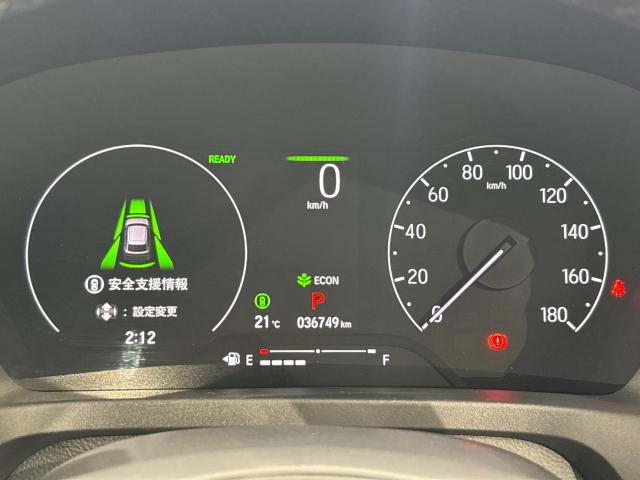 ヴェゼル e:HEVZ 衝突回避支援ブレーキ機能 スマキ Pトランク フルオートエアコン Dレコ エアバッグ 両席エアバック Rカメ 記録簿付 パワーウィンドウ LEDランプ クルーズC ナビ&TV USB(16枚目)