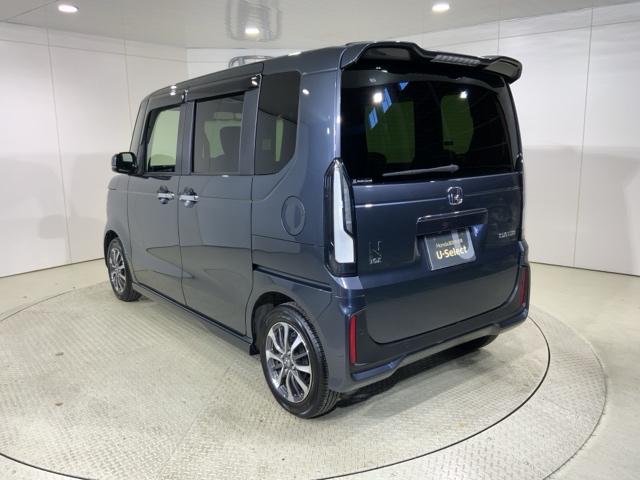 Ｎ－ＢＯＸカスタム ベースグレード　ＵＳＢ接続　ＣＭＢＳ　Ｄレコ　オートエアコン　スマートキ　ＬＥＤ　盗難防止装置　クルコン　ＥＴＣ　バックカメラ　フルセグＴＶ　パワーステアリング　エアバッグ　ＥＳＣ　パワーウインドウ（5枚目）