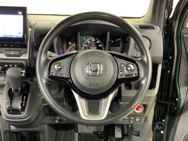 �n���h���X�C�b�`�ŁA���s�����n���h�������𗣂����ƂȂ��A���S�ɃI�[�f�B�I���R���g���[���ł��A�N���[�Y�R���g���[���ŁA�������H�𑖍s���̕��S���y�����܂��B