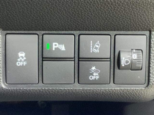 �u�r�`���A���s���̎Ԃ̃^�C���̃X���b�v�����m���āA���S�ȑ��s���m�ۂ��܂��B�p�[�L���O�Z���T�[�V�X�e���𓋍ځB����̖�Ԃł̌��m��A���]�Ԃ����m���Ĉ��S�^�]���T�|�[�g���܂��B