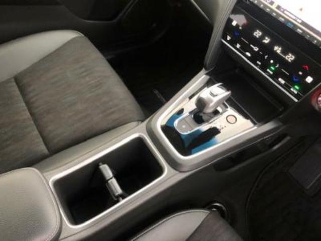 シャトル ハイブリッドＸ　ホンダセンシング　ホンダセンシング　キーフリー★ナビ装着ＰＫＧ（バックカメラ・ステアリングリモコン・ＥＴＣ）★ＬＥＤヘッドライト＆フォグ★ワイパーデアイサーＦシートヒーター　８インチナビフルセグＴＶ（18枚目）